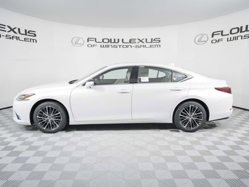 New 2025 Lexus ES 350 w/ Premium Package image 4