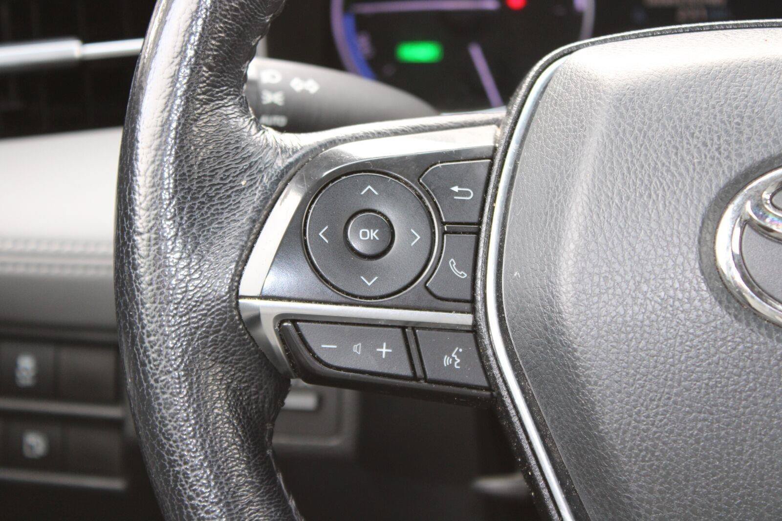 Used 2019 Toyota Avalon XLE FWD image 28