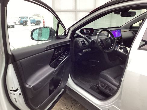 Used 2023 Toyota bZ4X Limited image 12