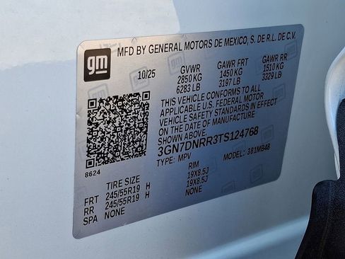 New 2026 Chevrolet Equinox EV LT AWD/4WD image 19