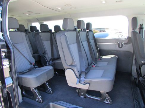 Used 2024 Ford Transit 350 XLT RWD image 27