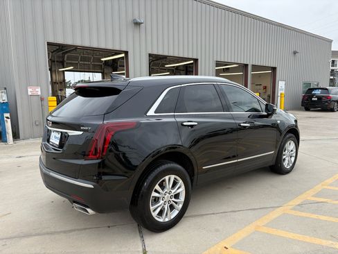 Used 2025 Cadillac XT5 Luxury w/ LPO, Floor Liner Package FWD image 8