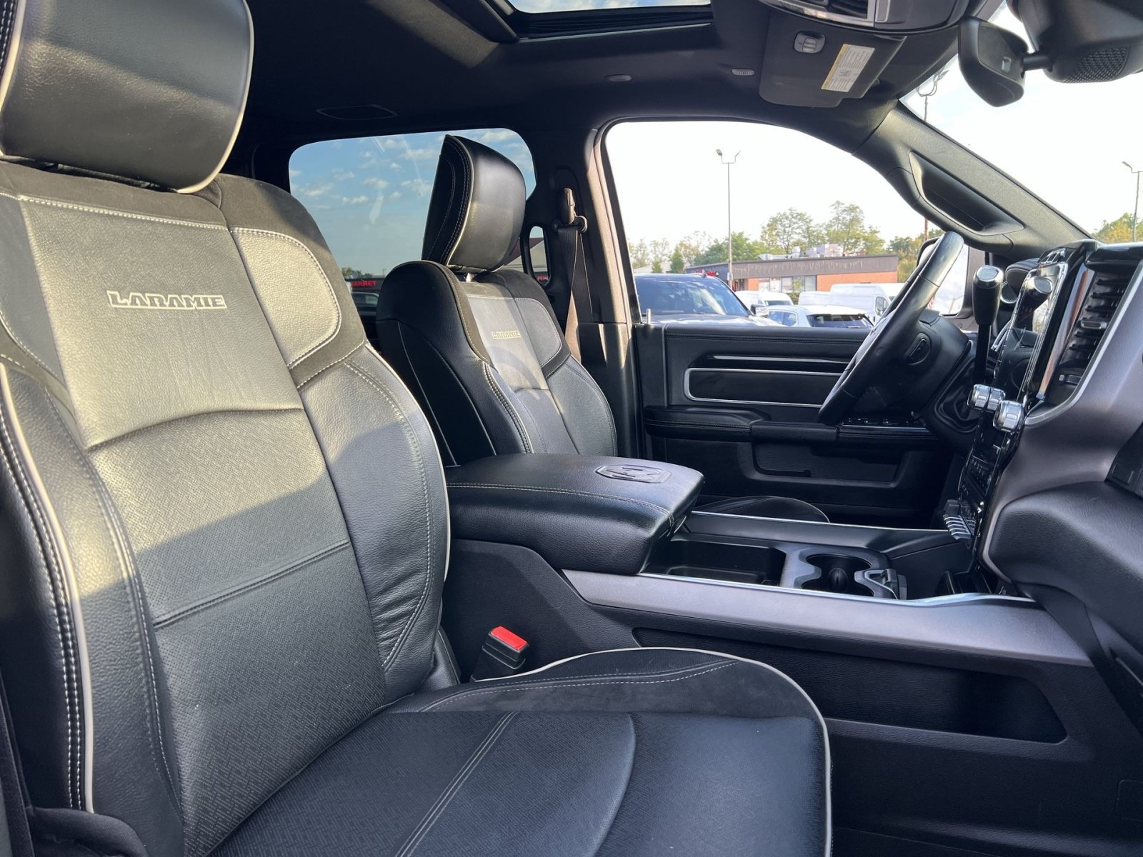 Used 2020 RAM 3500 Laramie AWD/4WD image 24