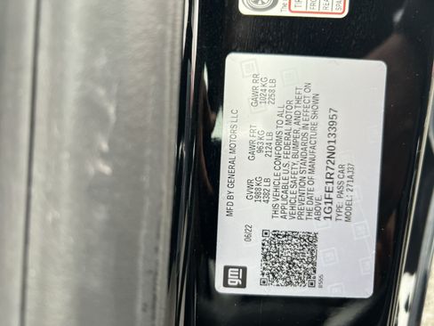 Used 2022 Chevrolet Camaro LT RWD image 35