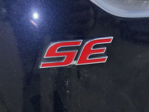 Used 2021 Toyota Corolla SE image 8