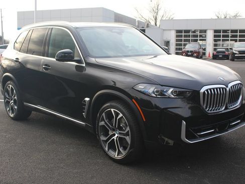 Used 2026 BMW X5 xDrive40i w/ Climate Comfort Package AWD/4WD image 1
