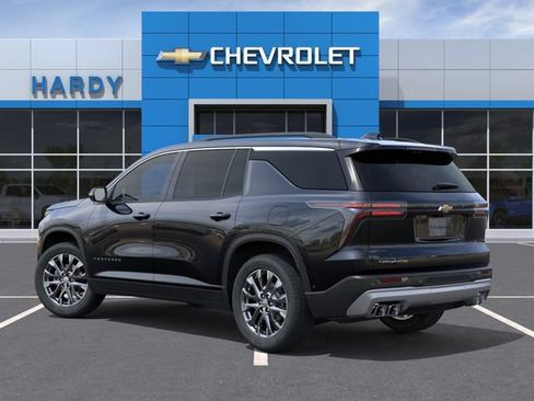 New 2026 Chevrolet Traverse LT w/ Enhanced Driving Package FWD image 3