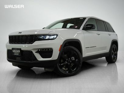 Used 2023 Jeep Grand Cherokee Limited w/ Black Appearance Package