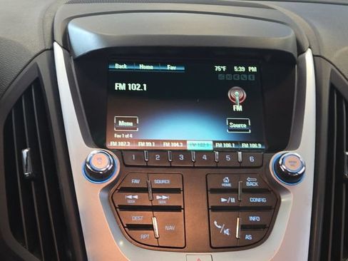 Used 2016 Chevrolet Equinox LTZ w/ Enhanced Convenience Package FWD image 16