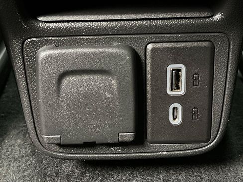 Used 2022 Chevrolet TrailBlazer LT w/ Convenience Package AWD/4WD image 11