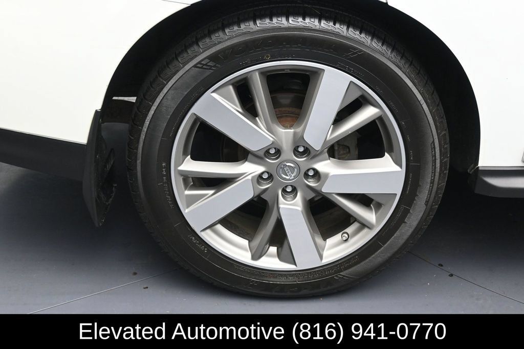 Used 2014 Nissan Pathfinder Platinum w/ Platinum Premium Package AWD/4WD image 5
