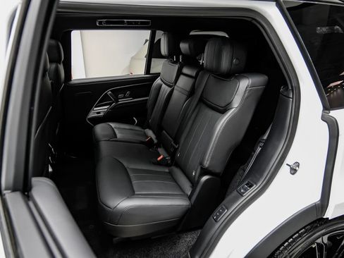 Used 2024 Land Rover Range Rover Long Wheelbase SE AWD/4WD image 53