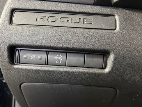 Used 2024 Nissan Rogue S AWD/4WD image 21