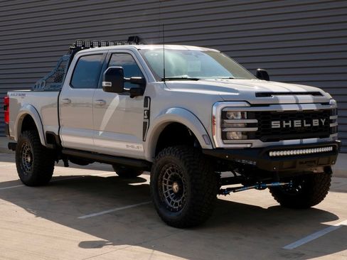 New 2026 Ford F250 Lariat w/ Black Appearance Package AWD/4WD image 1