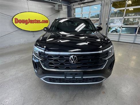 Used 2024 Volkswagen Atlas Cross Sport SE AWD/4WD image 8