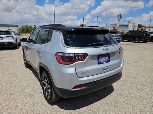 Used 2025 Jeep Compass Limited AWD/4WD image 6