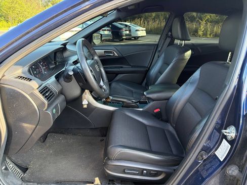 Used 2016 Honda Accord Sport image 12