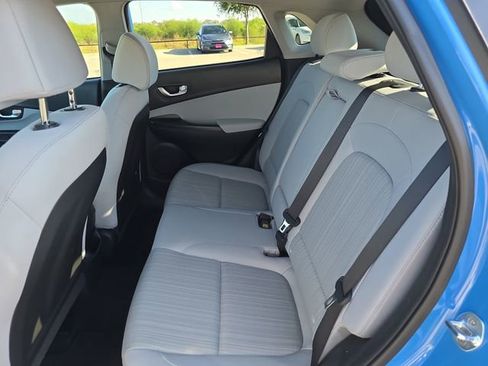 Used 2023 Hyundai Kona SEL w/ Convenience Package image 13
