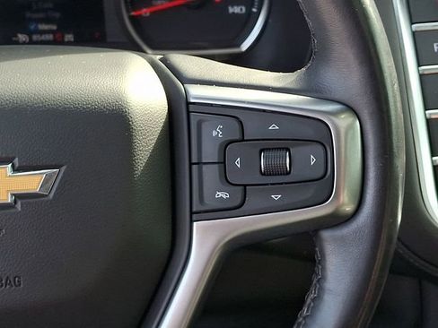 Used 2021 Chevrolet Suburban LT image 28