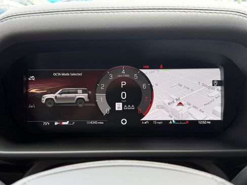 Used 2025 Land Rover Defender 110 AWD/4WD image 62