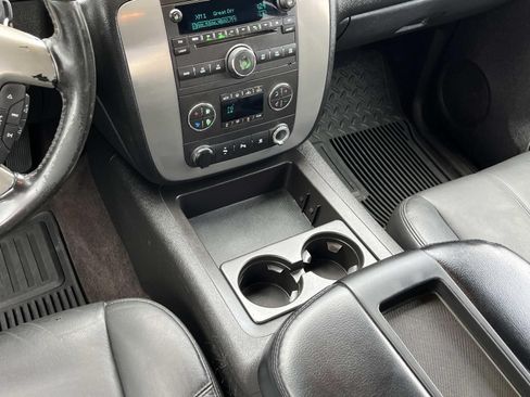 Used 2009 GMC Sierra 2500 SLT w/ SLT Convenience Package AWD/4WD image 14