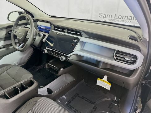 New 2027 Chevrolet Bolt LT w/ Comfort Package FWD image 30