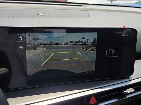 New 2026 Kia Sorento LX FWD image 23