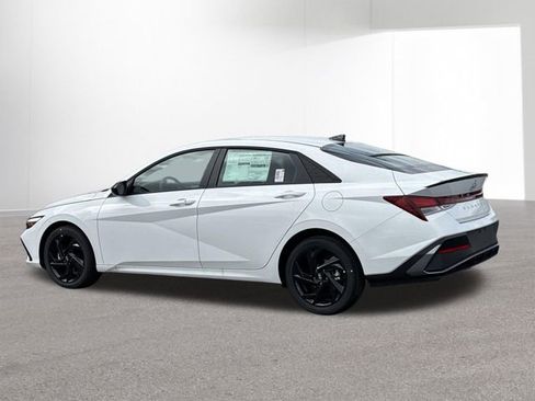 New 2026 Hyundai Elantra Sport FWD image 31