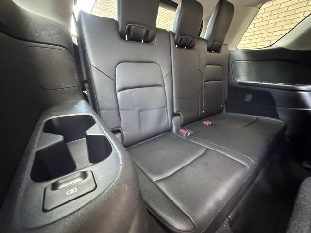 Used 2023 Nissan Pathfinder SL AWD/4WD image 29