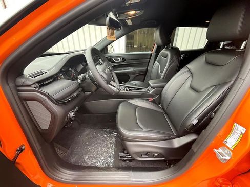 New 2026 Jeep Compass Limited image 14