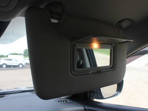 Used 2017 Nissan Rogue SL image 26