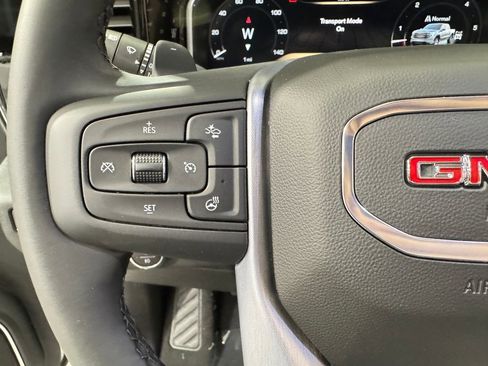 New 2026 GMC Sierra 1500 Elevation image 18