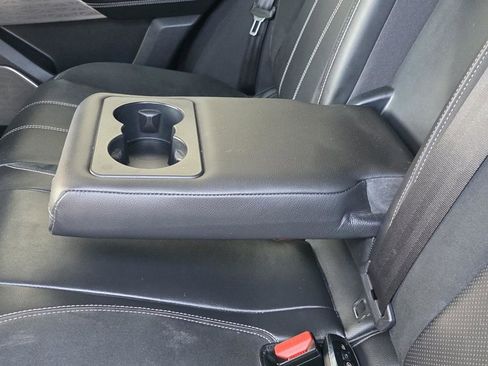 Used 2019 Land Rover Range Rover Velar R-Dynamic SE AWD/4WD image 10