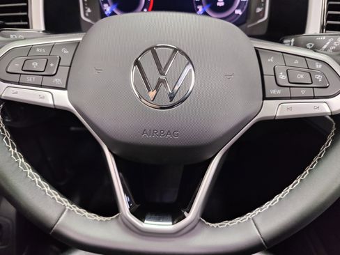 Certified 2022 Volkswagen Atlas SEL image 34