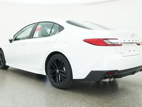 Used 2026 Toyota Camry SE FWD image 45