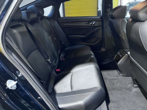 Used 2021 Honda Accord Sport image 17