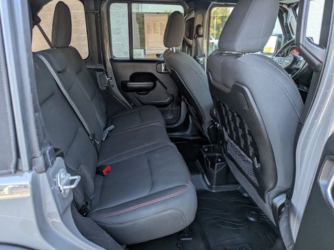 Used 2020 Jeep Wrangler Unlimited Rubicon image 18