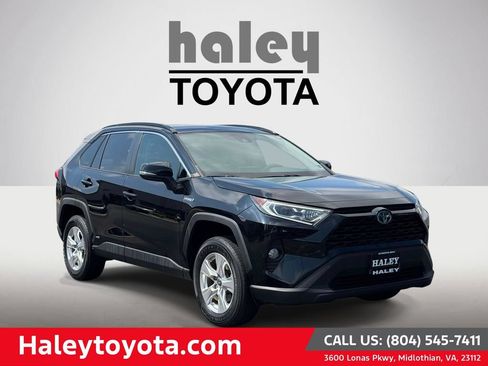 Used 2021 Toyota RAV4 XLE w/ Convenience Package AWD/4WD image 1