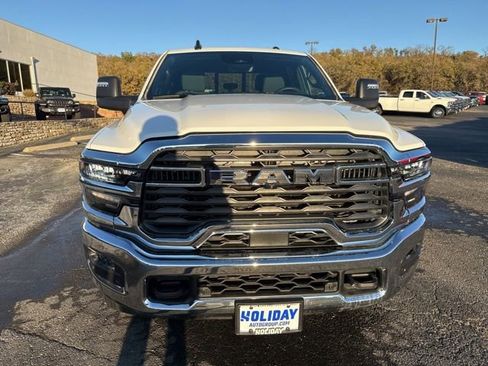 New 2026 RAM 2500 Tradesman AWD/4WD image 8