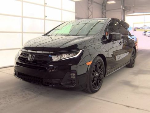 Used 2025 Honda Odyssey Sport-L image 19