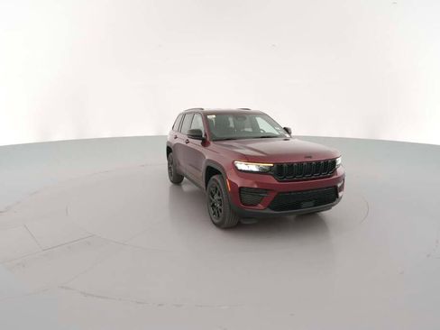 New 2025 Jeep Grand Cherokee Altitude image 17