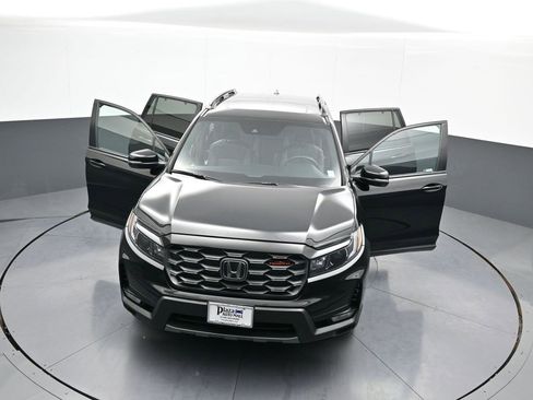 Certified 2022 Honda Passport TrailSport image 46