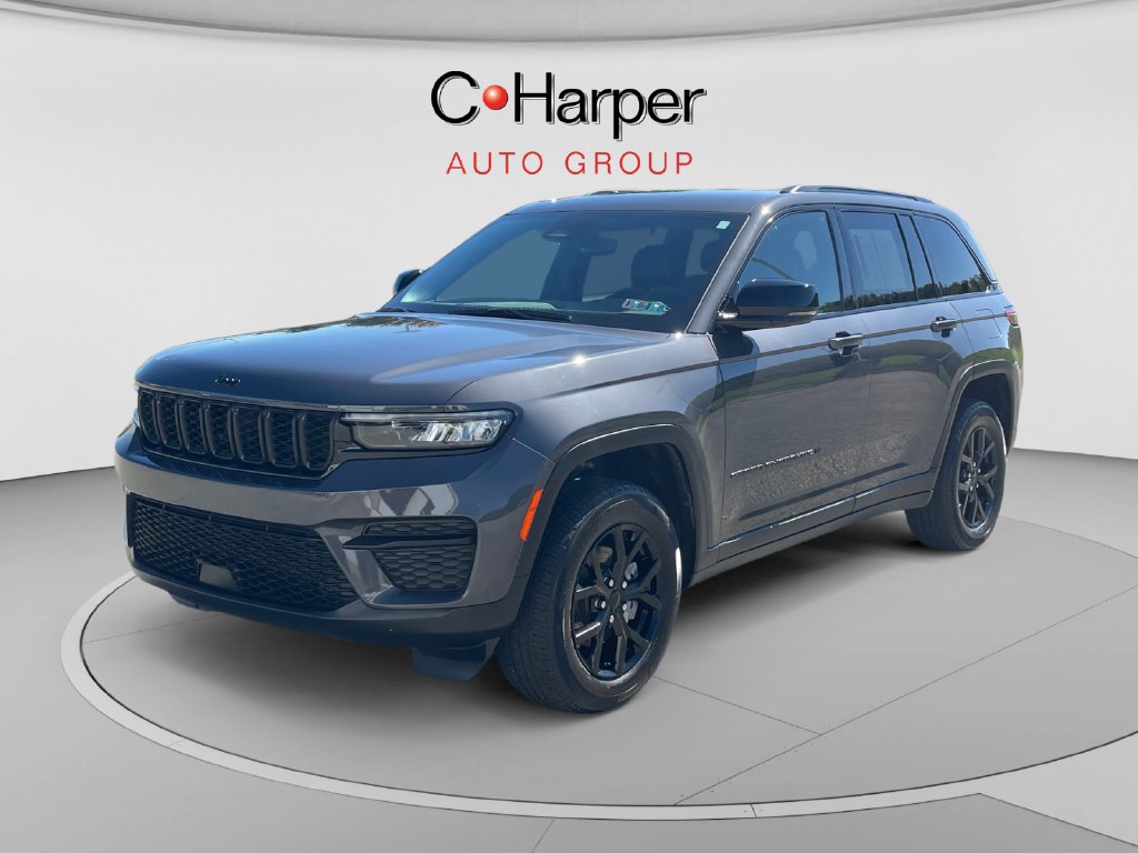 Used 2024 Jeep Grand Cherokee Altitude AWD/4WD image 7