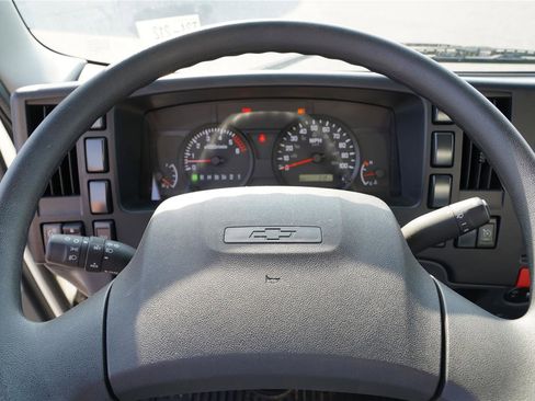 New 2024 Chevrolet Low Cab Forward image 11