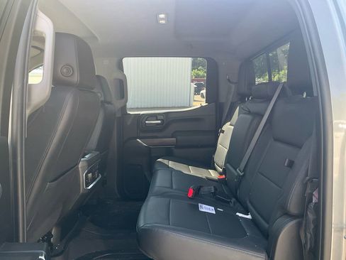Used 2021 GMC Sierra 1500 SLT w/ SLT Convenience Package AWD/4WD image 14