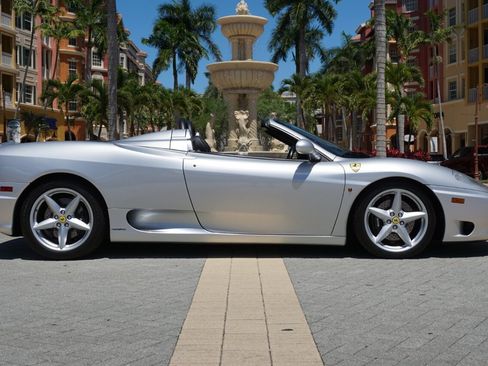 Used 2000 Ferrari 360 Spider image 24