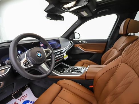 New 2026 BMW X7 xDrive40i w/ M Sport Package image 11