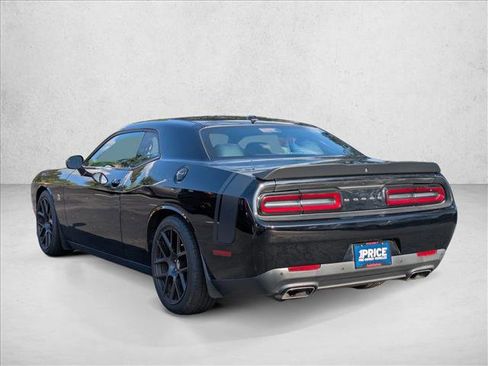 Used 2016 Dodge Challenger R/T Scat Pack w/ Leather Interior Group RWD image 8