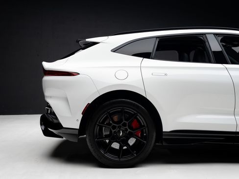 Used 2023 Aston Martin DBX 707 AWD/4WD image 36