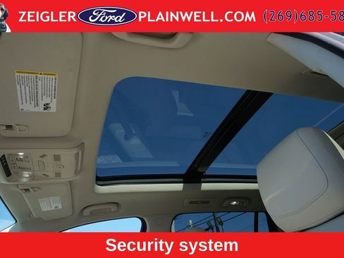 Used 2023 Cadillac XT6 Premium Luxury w/ Technology Package AWD/4WD image 19